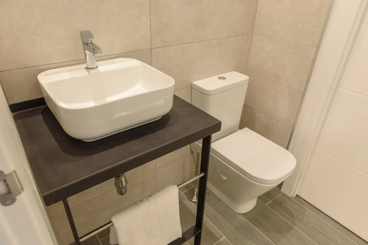 Apartamentos Constitucion By Renthas Málaga Lägenhet